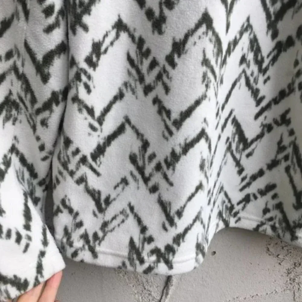 The North Face 200 WT Tundra Fleece Pullover